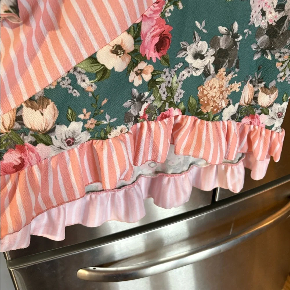 Floral and Polka Dot Women’s high low dressy top - Picture 3 of 8